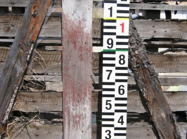 Galerie hotových ukazatelů měření výšky hladiny vody (vodočetných latí) 8 Galerie hotových ukazatelů měření výšky hladiny vody (vodočetných latí) 8