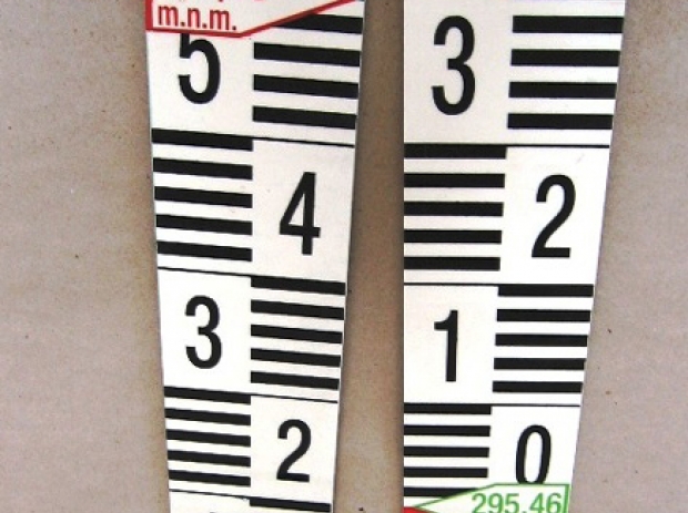 Galerie hotových ukazatelů měření výšky hladiny vody (vodočetných latí) 14 Galerie hotových ukazatelů měření výšky hladiny vody (vodočetných latí) 14