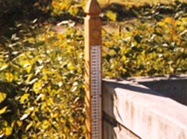 Připevnění limnigrafické stanice, vodočetné latě 15 Připevnění limnigrafické stanice, vodočetné latě 4