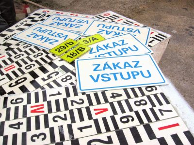 Vodočetné latě s 10letou zárukou. ✓ Od rodinné firmy od roku 1994. ✓ Ceny od 1051 Kč/m. ✓ Sklolaminát. ✓ Certifikováno. ✓ Limnigrafické latě na míru - vlastní rozměry a design. Vodočetné latě s 10letou zárukou. ✓ Od rodinné firmy od roku 1994. ✓ Ceny od 1051 Kč/m. ✓ Sklolaminát. ✓ Certifikováno. ✓ Limnigrafické latě na míru - vlastní rozměry a design.