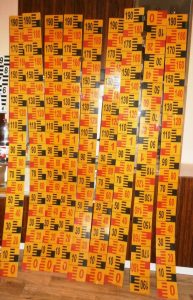 Sytě žluté vodočetné latě délky 2000 mm dodané pro Hochtief – RIGEL Jan Malecha. syte zlute vodocty 2000mm Salzbug